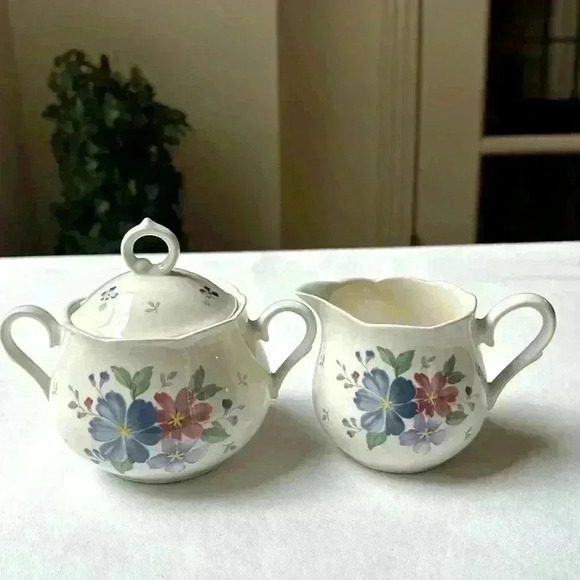Nikko Blue Peony Sugar Bowl And Creamer Pattern:  Blue Peony - Picture 1 of 11